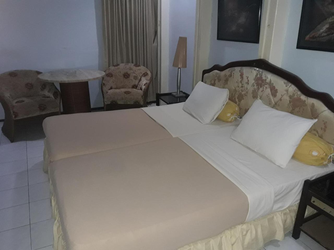 Hotel Menara Маланг Экстерьер фото